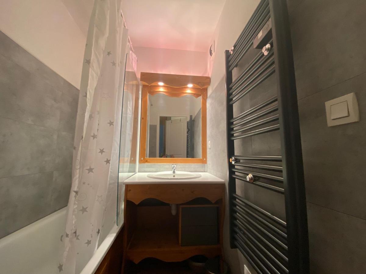 Au Bachat-Bouloud, Appartement 3 Pieces 6 Personnes Avec Balcon Plein Sud Chamrousse Buitenkant foto